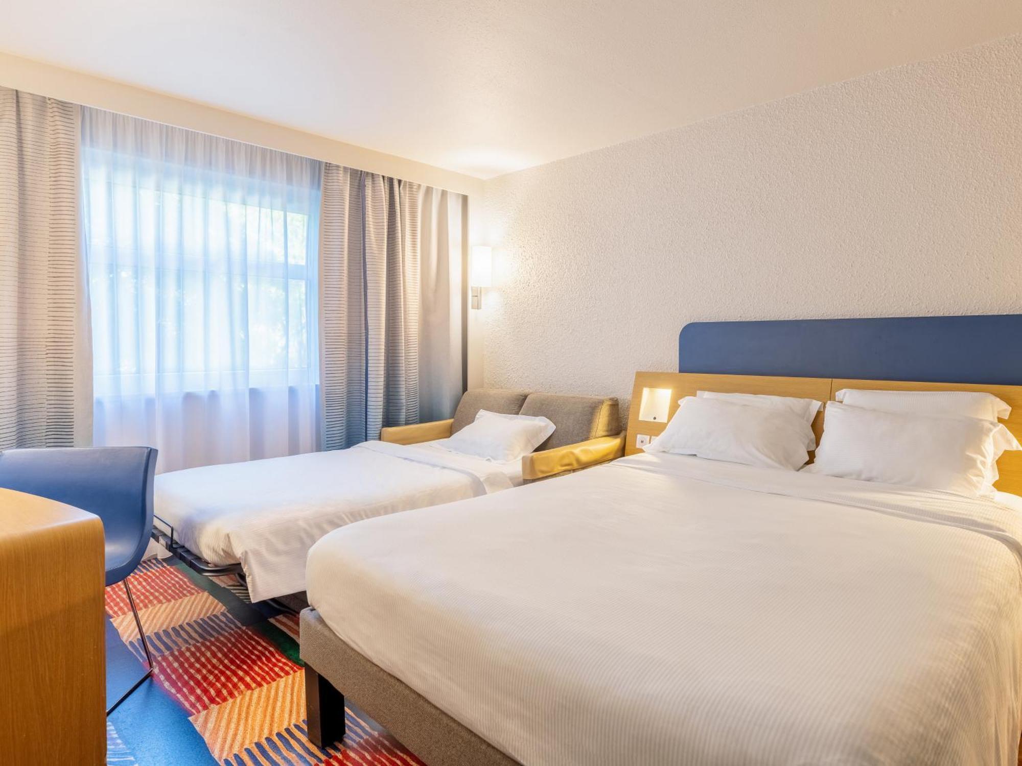 B&B Hotel Lyon Nord 4 Etoiles Dardilly Pokoj fotografie